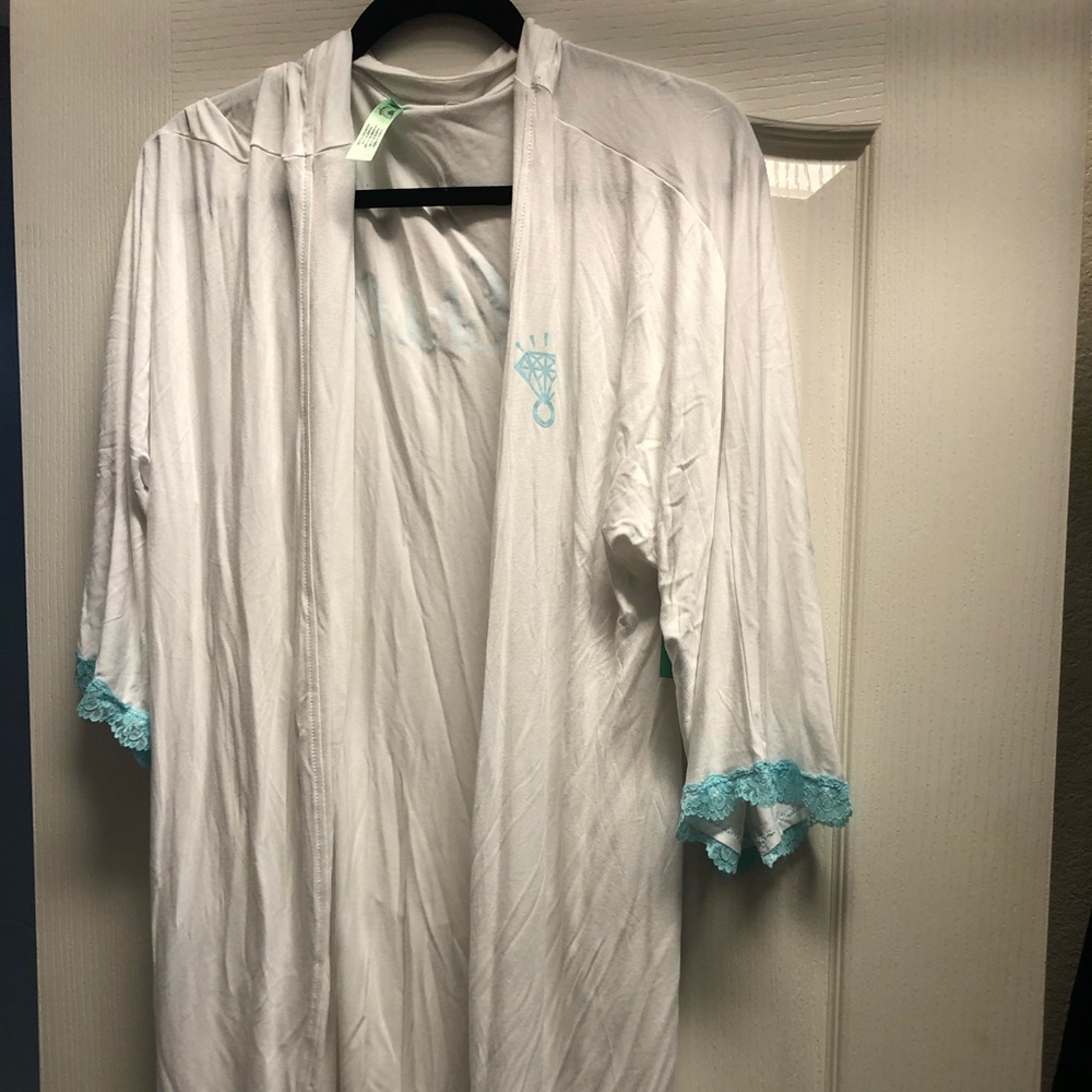 BUNDLE: 2 nightgowns, pajamas, & robe for a bride